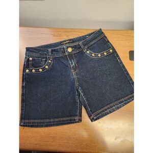 NWOT Southpole 11 denim jean shorts with snap embellishments